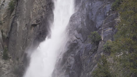 Close-up-shot-of-the-base-of-lower-yosemite-falls-in-Yosemite-National-Park