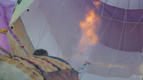 Heißluftballon-Wird-Angefeuert