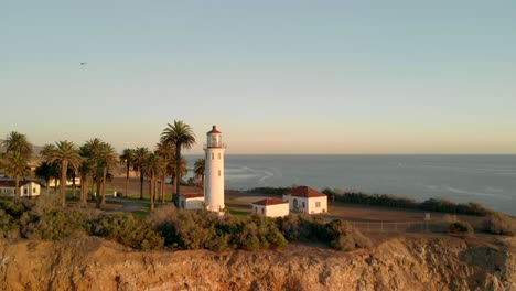 Aerial-footage-of-lighthouse-in-Palos-Verdes,-California