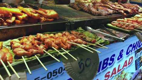 Thailändisches-Streetfood-Barbecue-Grill