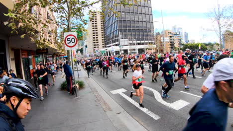 Hyperlapse-of-start-of-green-runners-moving-up-William-street-City2Surf-2019-presented-by-Westpac