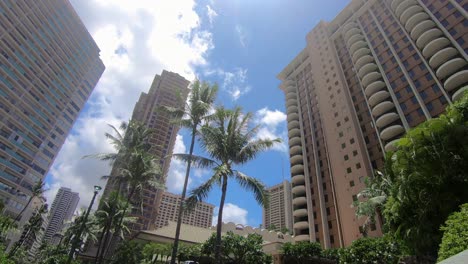 Luxury-huge-buildings-and-hotels-in-Honolulu-in-Hawaii