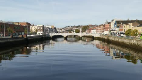 Sunny-day-over-river-Lee-in-Cork-City,-Ireland