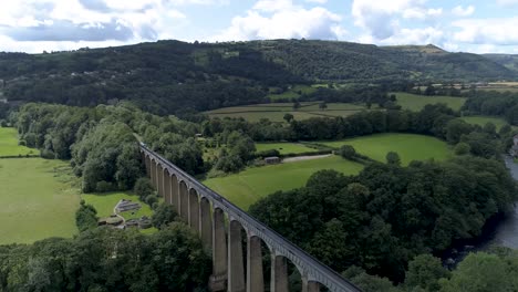 Left-to-right-aerial-shot-above-Llangollen-Aqueduct-and-canal