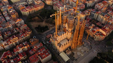 Luftaufnahme-Der-Kirche-Sagrada-Familia
