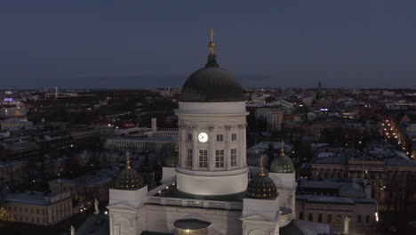 Catedral-De-Helsinki-De-Noche