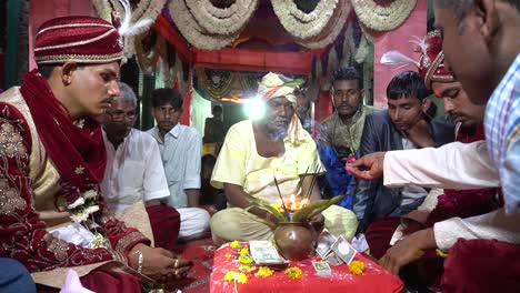 Indische-Traditionelle-Hochzeit