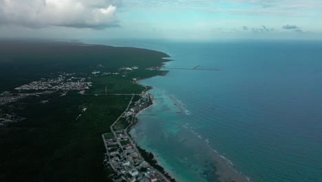 The-aerial-view-of-the-mexican-caribe