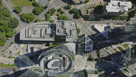 Seattle,-Washington,-Luftbild-V130,-Aufnahme-Von-Wolkenkratzern,-Straße-Und-Park-–-Juni-2020