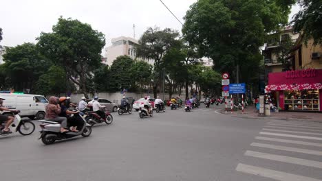 Busy-Intersection-along-the-streets-of-Hanoi