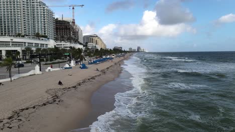 Meereswellen-Rollen-In-Fort-Lauderdale,-Florida,-Luftaufnahme,-Besuchen-Sie-Florida-Travel
