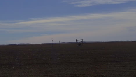 Oil-fields-and-pump-jacks-in-Northeastern-Colorado-plains-Jan-20-2019
