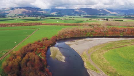 Aerial-drone-footage-of-river-bend-with-sharp-bends