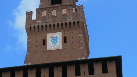 Castello-Sforzesco,-tower-with-the-Castle-moat-on-it