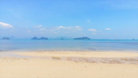 Empty-paradise-beach