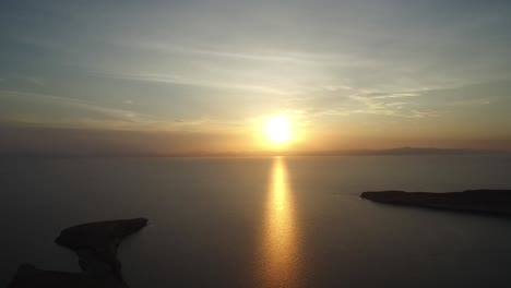 Aerial-shot-of-the-sunset-in-Partida-Island,-Archipielago-Espritu-Santo-National-Park,-Baja-California-Sur