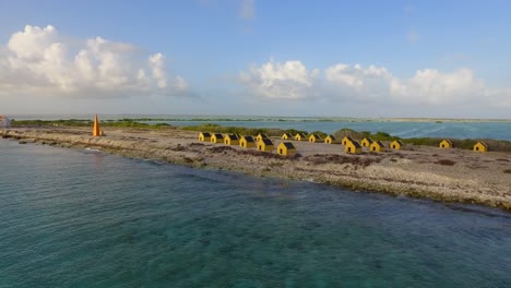 Die-Monumente-Und-Sklavenhütten-Von-Bonaire