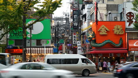 Zeitraffer-überfüllte-Menschen-Auf-Dem-Namba-Straßenmarkt-In-Der-Stadt-Osaka,-Japan
