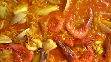 delicious-boiling-fish-fideua-with-prawns-clams-and-squid-top-view