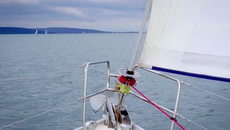 Self-tailing-Winch-On-A-Sailboat---close-up