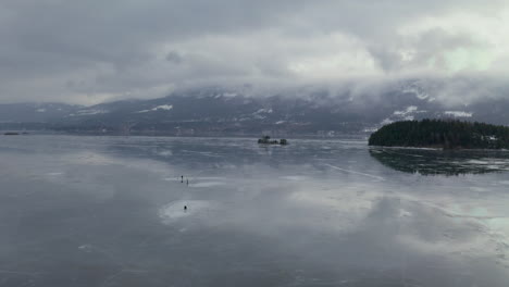 Beautiful-Winter-Scene-In-Vik,-Norway---panning-shot