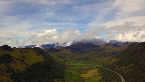 La-Cordillera-De-Los-Andes,-Manizales,-Colombia