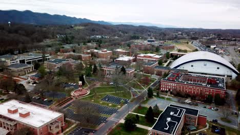 Antenne-Des-Campus-Der-East-Tennessee-State-University-In-Johnson-City,-Tennessee