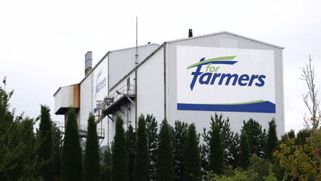 Bauernfabrik-Für-Bauernlager