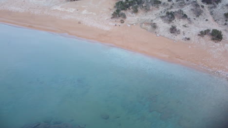 Mar-Turquesa-En-La-Isla-De-Gavdos-Y-La-Playa-De-Potamos