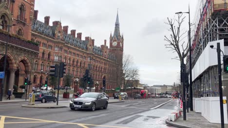 St-Pancras-Station-and-Euston-Road-with-traffic-in-London