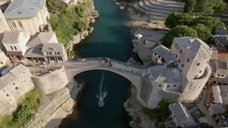Stari-Most,-Die-Alte-Brücke-In-Mostar,-Bosnien-Und-Herzegowina