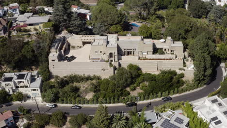 Flight-above-Frank-Lloyd-Wright's-Ennis-House-in-the-Los-Angeles-Hills