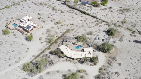 Luftaufnahme-Von-Häusern-In-Der-Wüste-In-Borrego-Springs,-Kalifornien