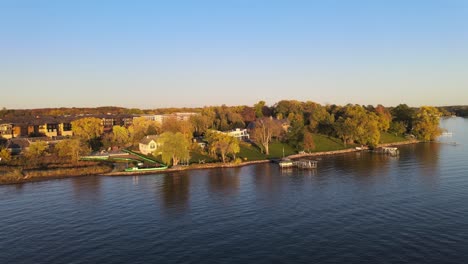 Aerial-view-of-expensive-real-state-propertys-at-Wayzata-by-the-shore-of-Lake-Minnetonka