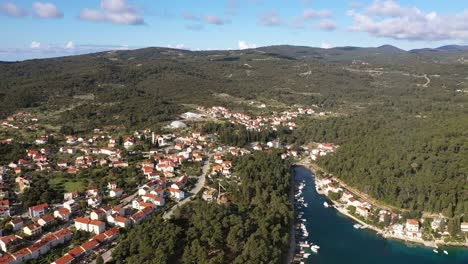 Panoramic-View-On-The-City-Of-Korcula,-Dalmatia,-Croatia-During-Summer---aerial-drone-shot