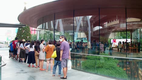 Apple-Store-In-Der-Central-World-In-Bangkok