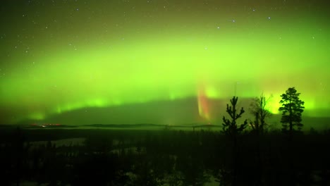 Time-lapse-of-bright-northern-lights-and-mist-in-Swedish-Lapland