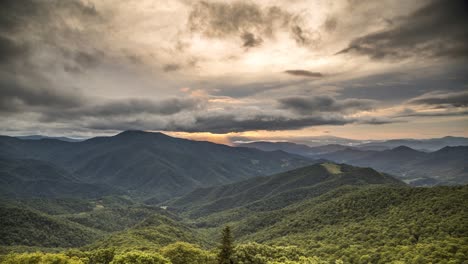 Montañas-Blue-Ridge-Asheville-Carolina-Del-Norte-Time-Lapse-Cinemagraph