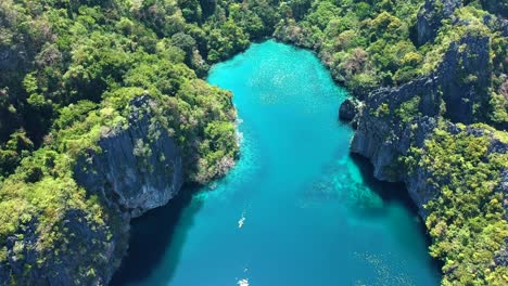 Cinematic-aerial-of-big-lagoon,-small-lagoon,-El-nido,-Palawan,-Philippines