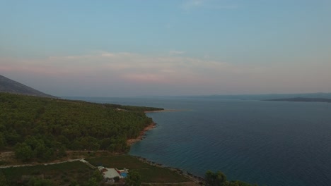 Küste-Kroatiens-Bei-Sonnenuntergang