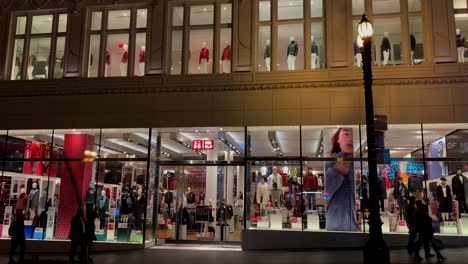 A-29,000-square-feet-UNIQLO-store-with-spinning-mannequins-on-the-second-floor