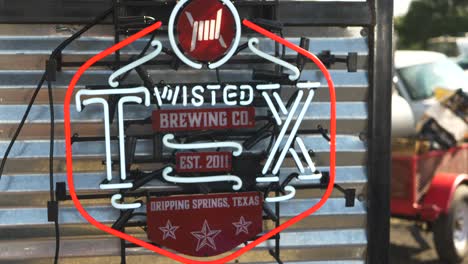 Neon-Twisted-X-Brewing-Company-Sign.-4K
