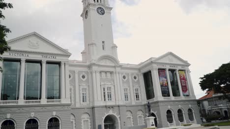 Scenic-Front-View-Of-Victoria-Theatre-and-Concert-Hall-In-Singapore---Panning-Up-Shot