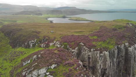 drone-shot-of-coast-in-isle-of-skye-in-scotland