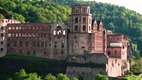 Heidelberger-Deutsches-Schloss-In-Der-Altstadt-Mit-Malerischer-Aussicht