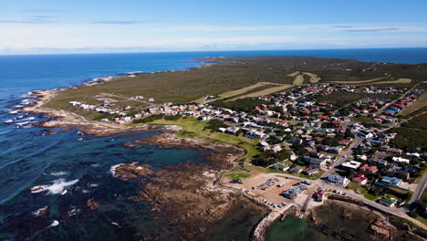 Kleinbaai-and-its-harbour,-heart-of-shark-cage-diving-industry