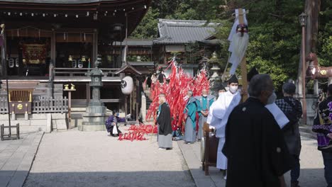 Santuario-Hachiman-Preparándose-Para-Sagicho-Matsuri-Año-Del-Festival-Del-Tigre