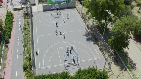 Luftdrohnen-Neigungsaufnahme-Des-Brit-Kehuna-Basketballplatzes-Bei-Netivot