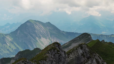 Montaña-Semental-En-Entlebuch,-Suiza