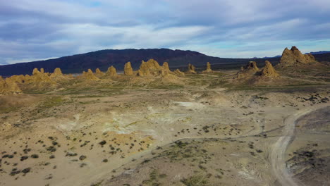Aerial-of-Trona-Pinnacles-in-California,-a-location-often-used-for-movies-and-commercials